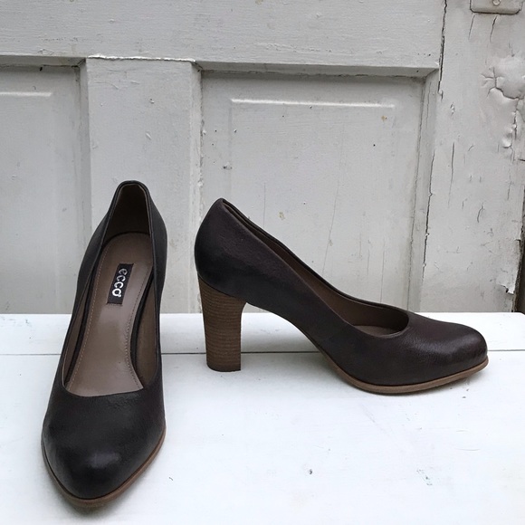 ecco pumps brown